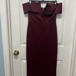 Elegant Off-Shoulder Burgundy Dress